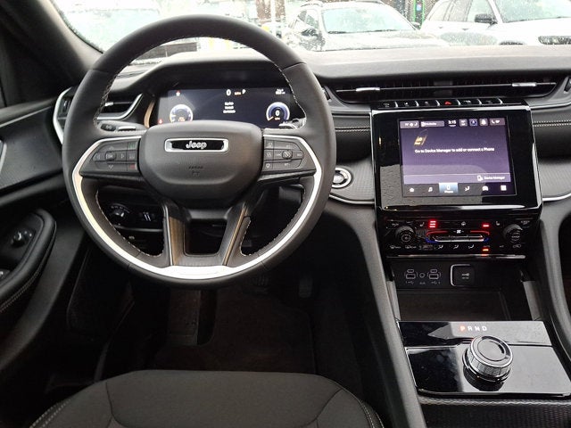 2025 Jeep Grand Cherokee Laredo X 4x4