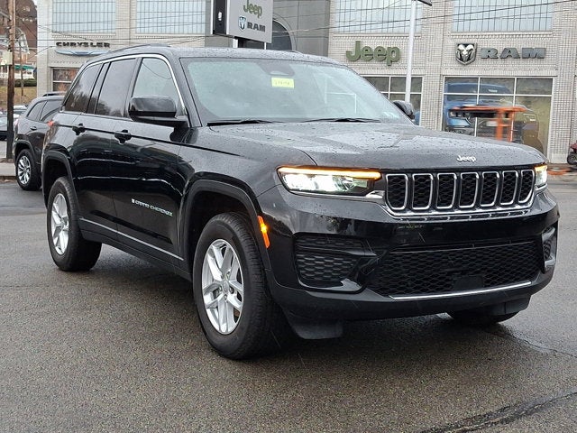 2025 Jeep Grand Cherokee Laredo X 4x4