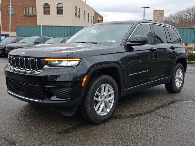 2025 Jeep Grand Cherokee Laredo X 4x4