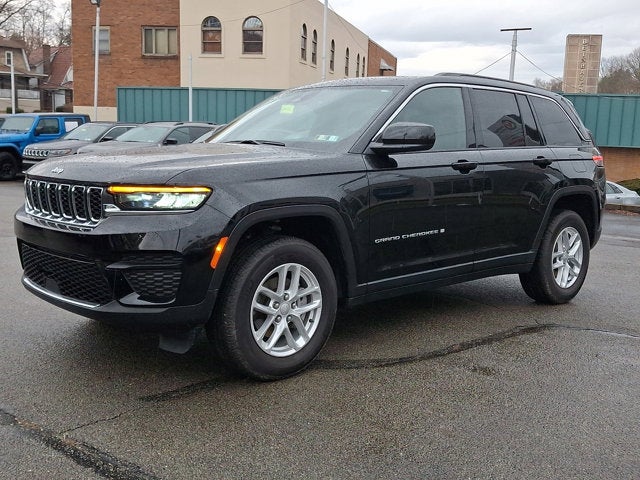 2025 Jeep Grand Cherokee Laredo X 4x4