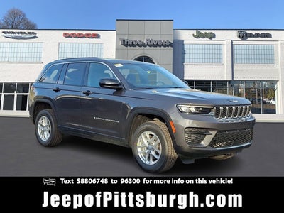 2025 Jeep Grand Cherokee GRAND CHEROKEE LAREDO X 4X4