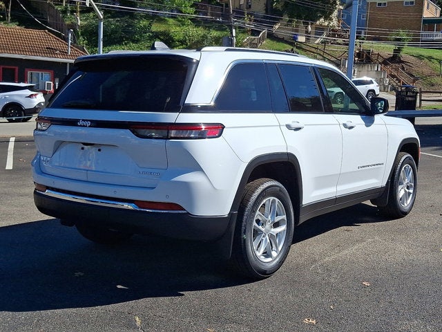 2025 Jeep Grand Cherokee GRAND CHEROKEE LAREDO X 4X4