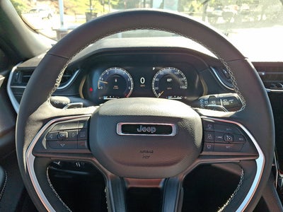 2025 Jeep Grand Cherokee GRAND CHEROKEE LAREDO X 4X4