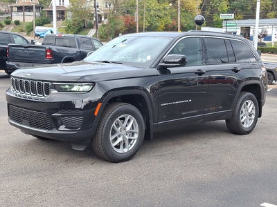 2025 Jeep Grand Cherokee GRAND CHEROKEE LAREDO X 4X4