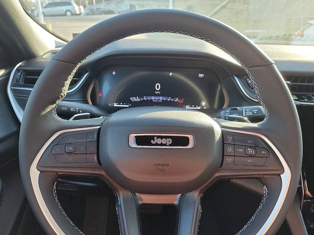 2025 Jeep Grand Cherokee L GRAND CHEROKEE L LAREDO X 4X4