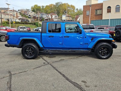 2022 Jeep Gladiator Willys 4x4