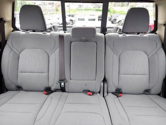 2020 RAM 1500 Big Horn Crew Cab 4x4 5'7' Box