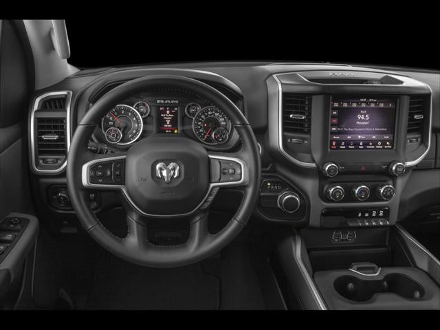 2020 RAM 1500 Big Horn Crew Cab 4x4 5'7' Box