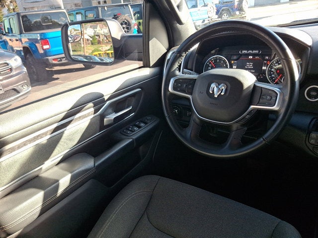 2022 RAM 1500 Big Horn Crew Cab 4x4 5'7' Box