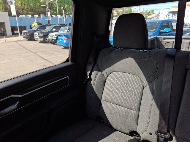 2023 RAM 1500 Big Horn Crew Cab 4x4 5'7' Box