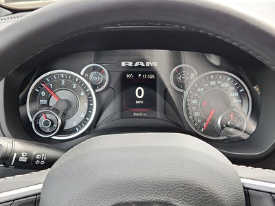 2023 RAM 1500 Big Horn Crew Cab 4x4 5'7' Box