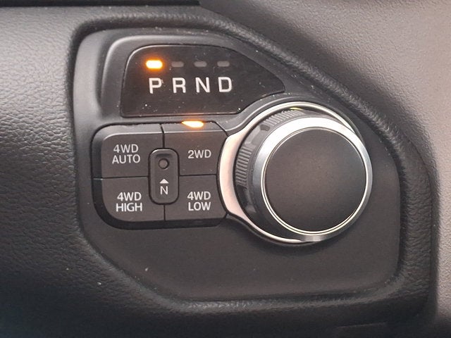 2019 RAM 1500 Big Horn/Lone Star Crew Cab 4x4 5'7' Box