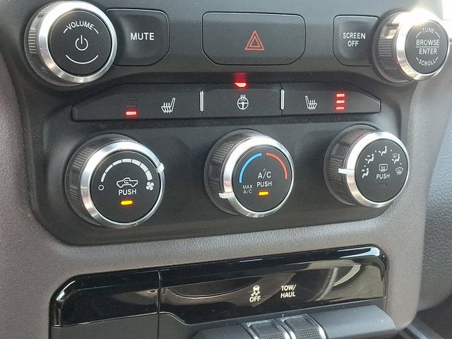 2023 RAM 1500 Big Horn Crew Cab 4x4 5'7' Box