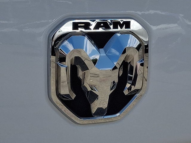 2023 RAM 1500 Big Horn Crew Cab 4x4 5'7' Box