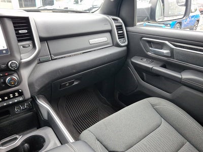 2022 RAM 1500 Big Horn Crew Cab 4x4 5'7' Box