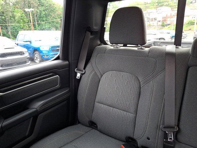 2022 RAM 1500 Big Horn Crew Cab 4x4 5'7' Box