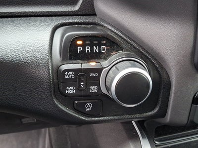 2022 RAM 1500 Big Horn Crew Cab 4x4 5'7' Box