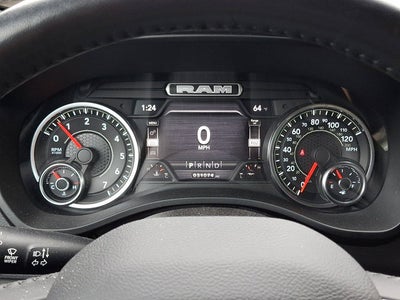 2022 RAM 1500 Big Horn Crew Cab 4x4 5'7' Box