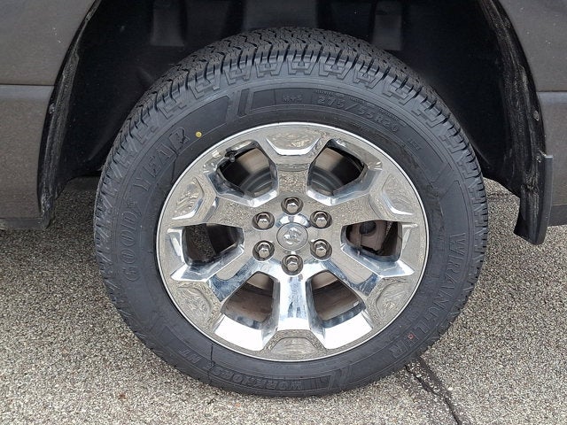 2022 RAM 1500 Big Horn Crew Cab 4x4 5'7' Box