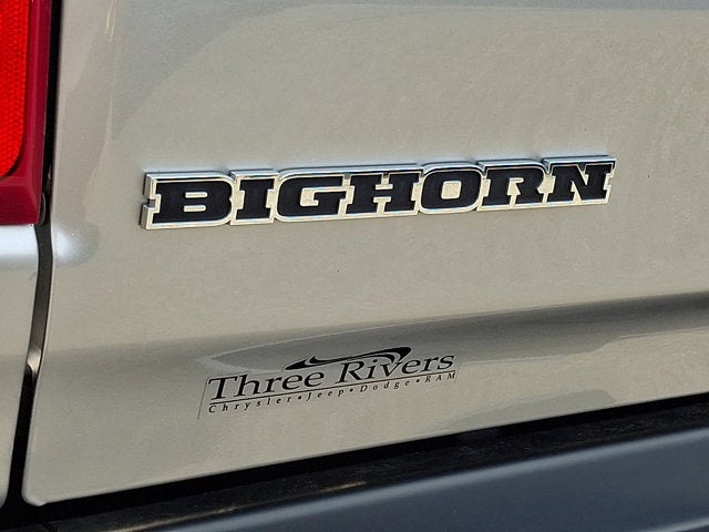 2022 RAM 1500 Big Horn Crew Cab 4x4 5'7' Box