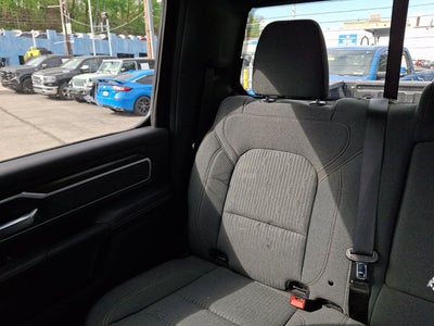 2022 RAM 1500 Big Horn Crew Cab 4x4 5'7' Box