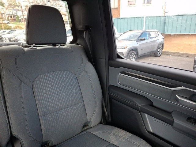 2022 RAM 1500 Big Horn Crew Cab 4x4 5'7' Box