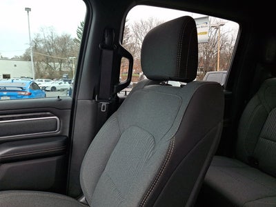 2022 RAM 1500 Big Horn Crew Cab 4x4 5'7' Box