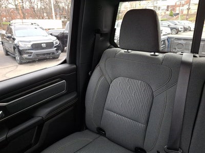 2022 RAM 1500 Big Horn Crew Cab 4x4 5'7' Box