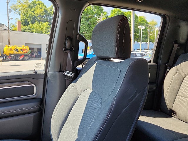 2024 RAM 1500 Big Horn Crew Cab 4x4 5'7' Box