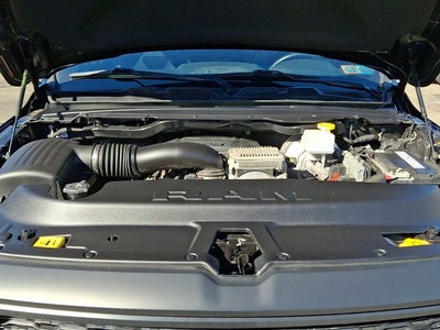 2022 RAM 1500 Big Horn Crew Cab 4x4 5'7' Box