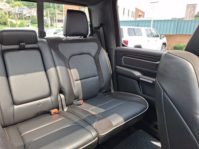 2023 RAM 1500 Laramie Crew Cab 4x4 5'7' Box