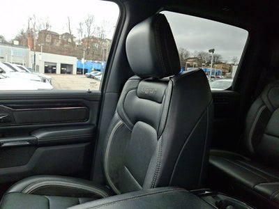 2022 RAM 1500 Laramie Crew Cab 4x4 5'7' Box