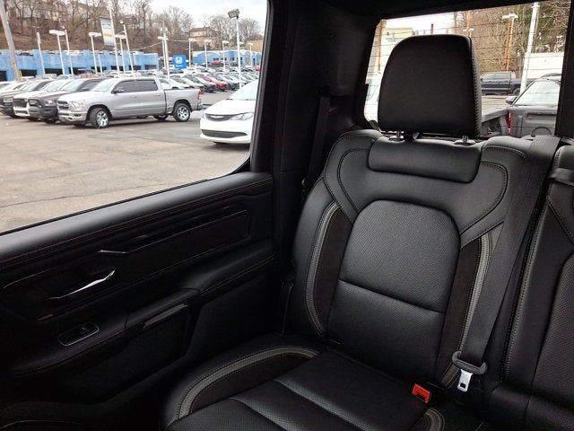 2022 RAM 1500 Laramie Crew Cab 4x4 5'7' Box