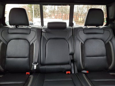 2022 RAM 1500 Laramie Crew Cab 4x4 5'7' Box