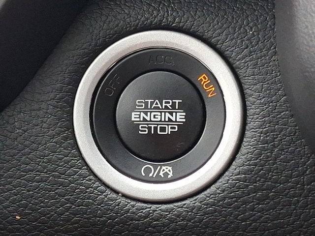 2022 RAM 1500 Laramie Crew Cab 4x4 5'7' Box