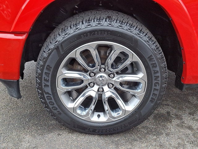 2022 RAM 1500 Laramie Crew Cab 4x4 5'7' Box