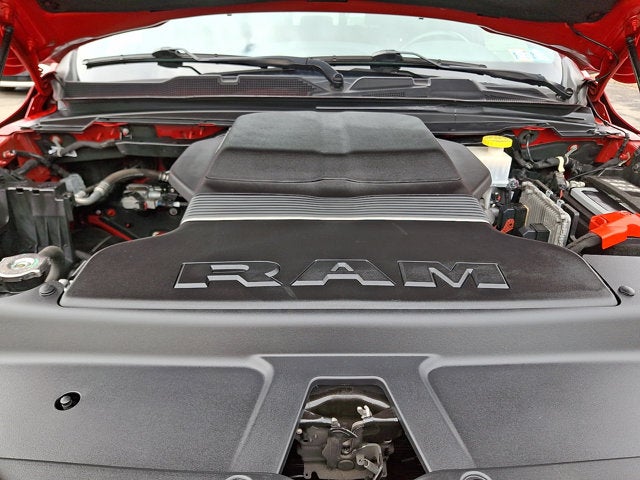 2022 RAM 1500 Laramie Crew Cab 4x4 5'7' Box