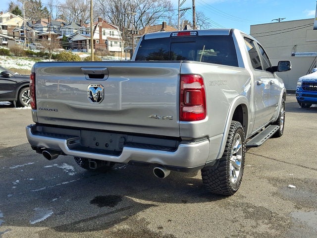 2022 RAM 1500 Laramie Crew Cab 4x4 5'7' Box
