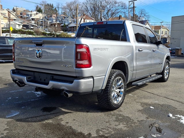 2022 RAM 1500 Laramie Crew Cab 4x4 5'7' Box