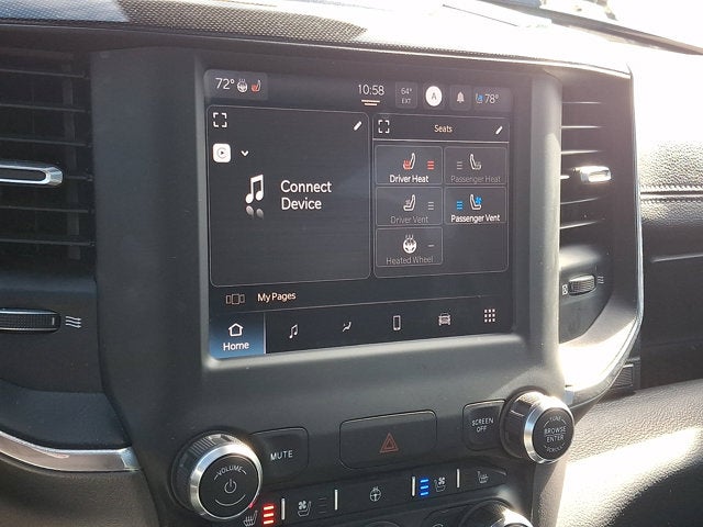 2022 RAM 1500 Laramie Crew Cab 4x4 5'7' Box