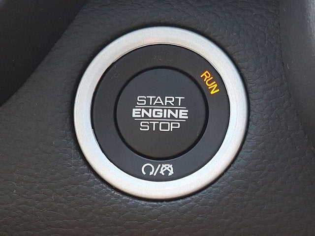 2022 RAM 1500 Laramie Crew Cab 4x4 5'7' Box