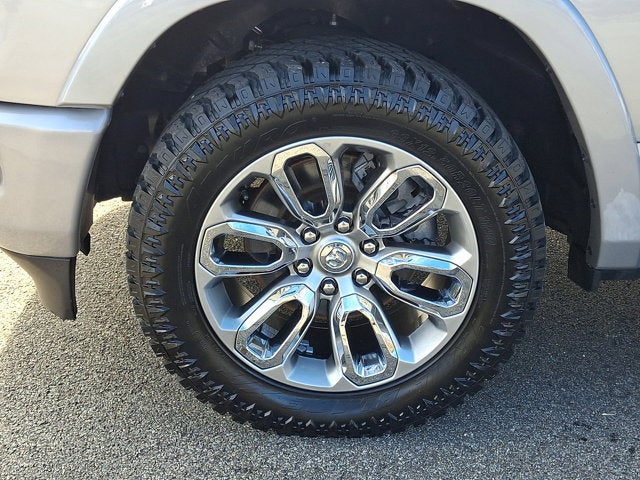 2022 RAM 1500 Laramie Crew Cab 4x4 5'7' Box