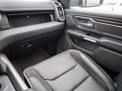 2022 RAM 1500 Laramie Crew Cab 4x4 5'7' Box