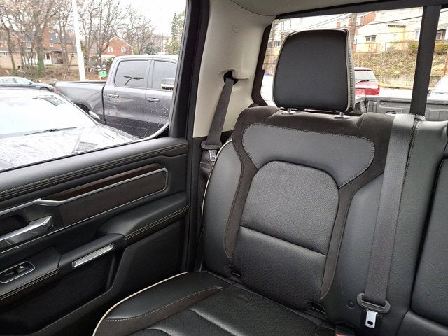 2022 RAM 1500 Laramie Crew Cab 4x4 5'7' Box