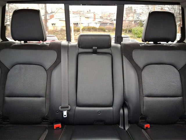 2022 RAM 1500 Laramie Crew Cab 4x4 5'7' Box