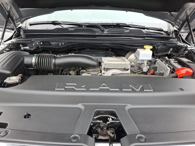 2022 RAM 1500 Laramie Crew Cab 4x4 5'7' Box