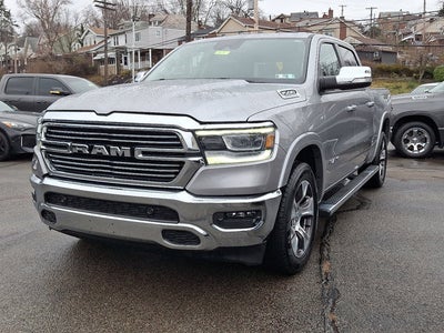 2022 RAM 1500 Laramie Crew Cab 4x4 5'7' Box
