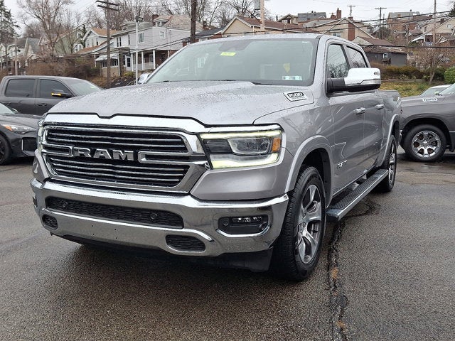2022 RAM 1500 Laramie Crew Cab 4x4 5'7' Box