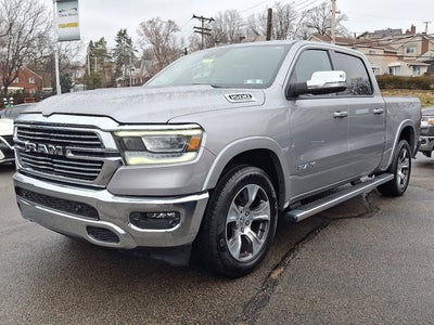 2022 RAM 1500 Laramie Crew Cab 4x4 5'7' Box