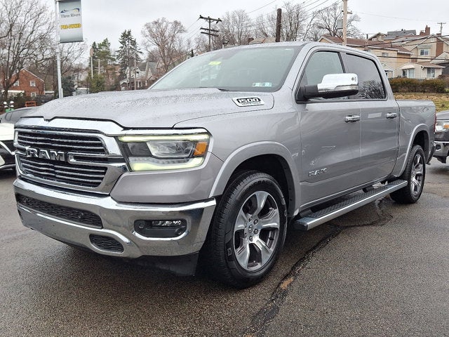 2022 RAM 1500 Laramie Crew Cab 4x4 5'7' Box